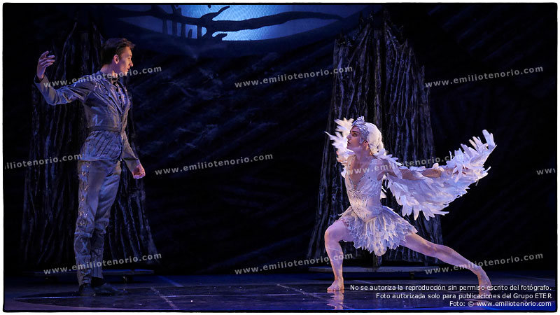 ETER.COM - El lago de los cisnes - Kiev Modern Ballet - Emilio Tenorio