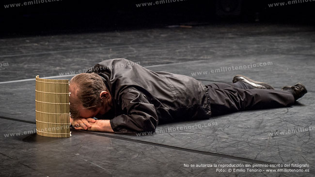 ETER.COM - Raimund Hoghe - Lettere amorose - Teatros del Canal - foto: © Emilio Tenorio