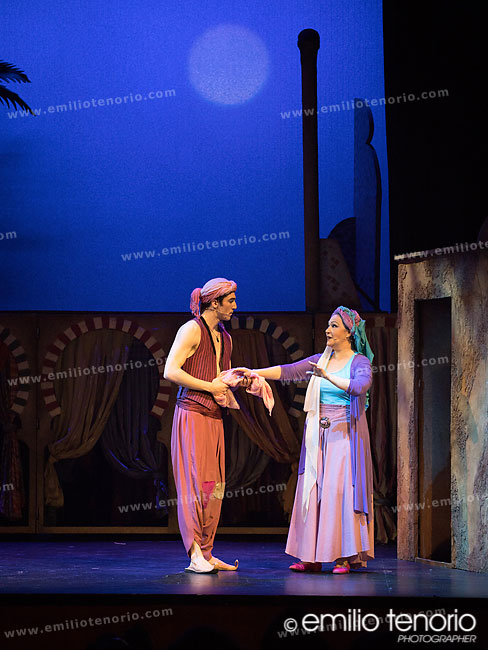 ETER.COM - Aladino y la lámpara - Teatro Sanpol - © Emilio Tenorio