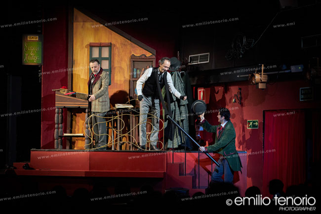 ESCENAMADRID.COM - Cuento de Navidad - Teatro Sanpol  - © Emilio Tenorio