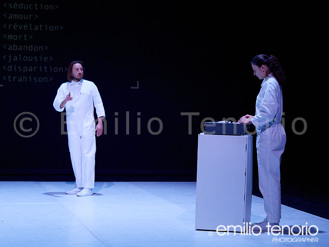 ETER.COM - Initial Anomally - Teatros del Canal - © Emilio Tenorio